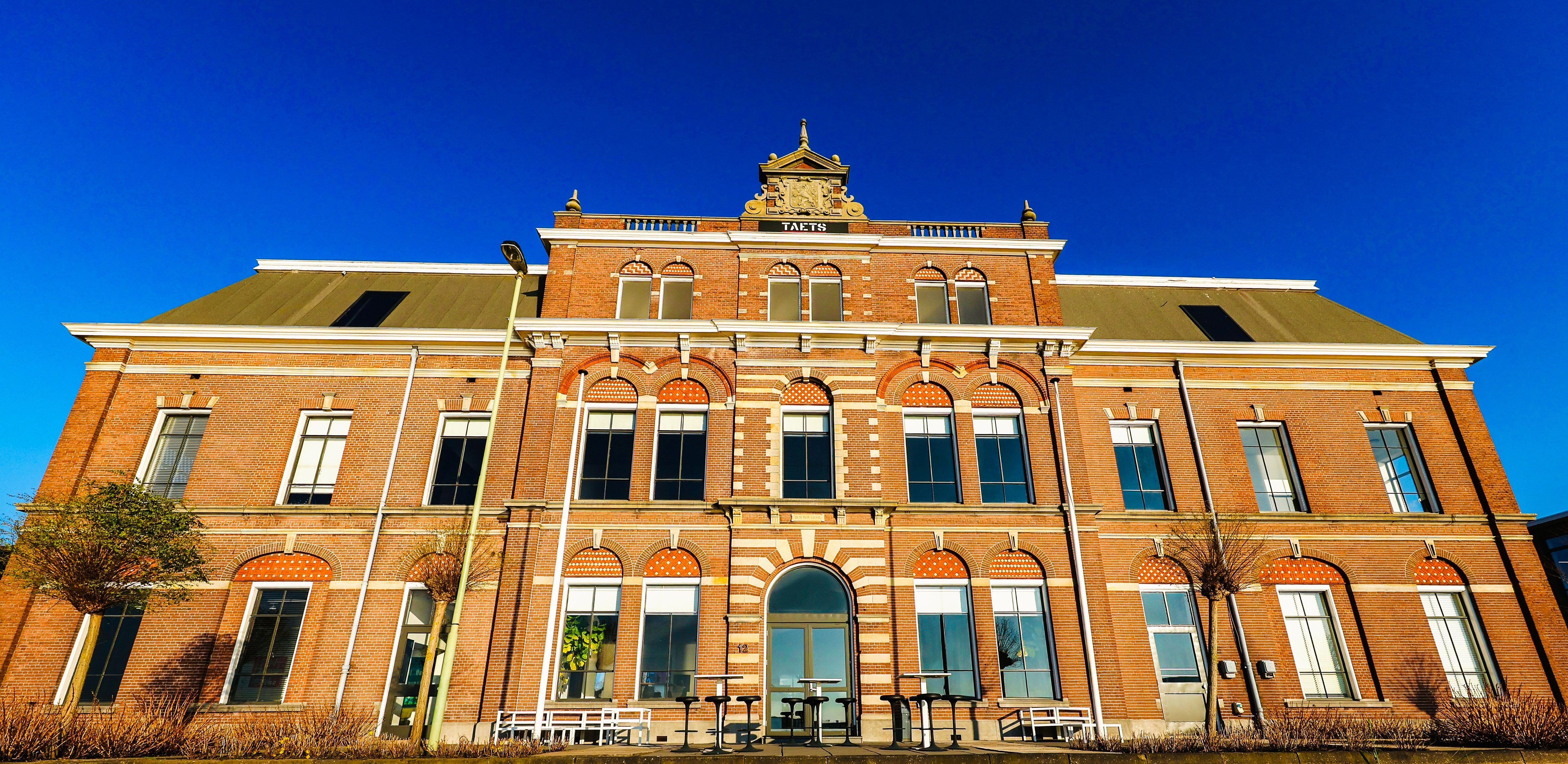 21ED7745-430E-4CC7-A8B6-0824FCCFFB47