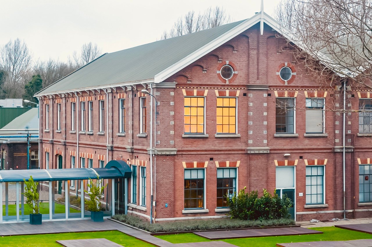 3F6AAF22-4192-4480-A966-4036019BF426