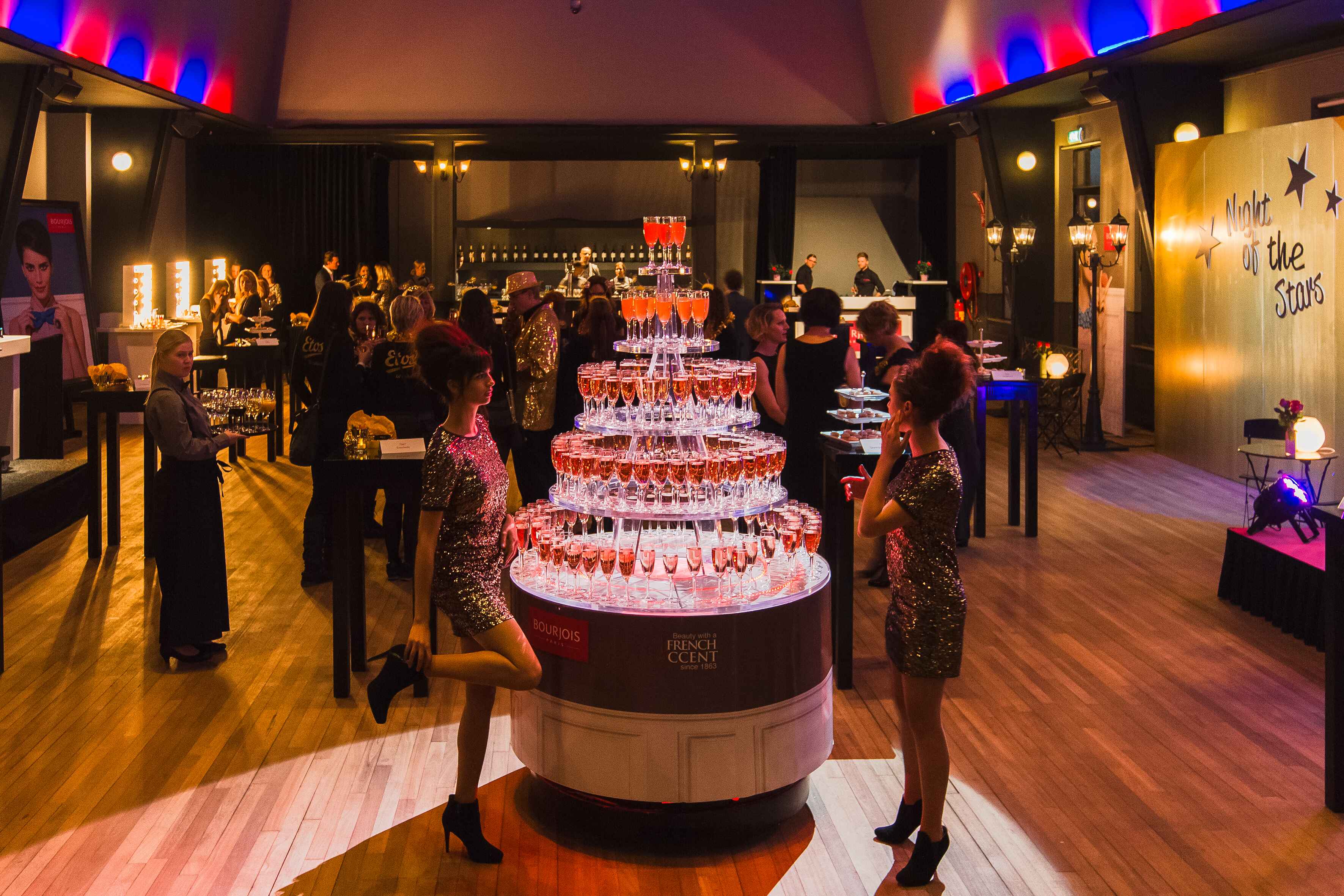 Office party venue at Taets Art and Event Park near Amsterdam and Zaandam, with stylish decor, entertainment spaces, and scenic surroundings.