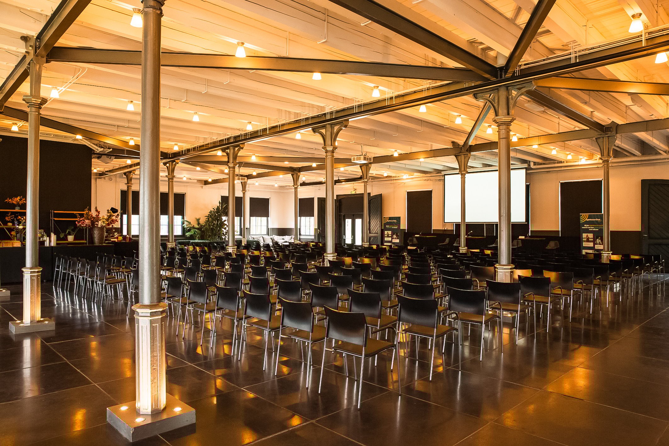 The Event Area - plenary setting 1