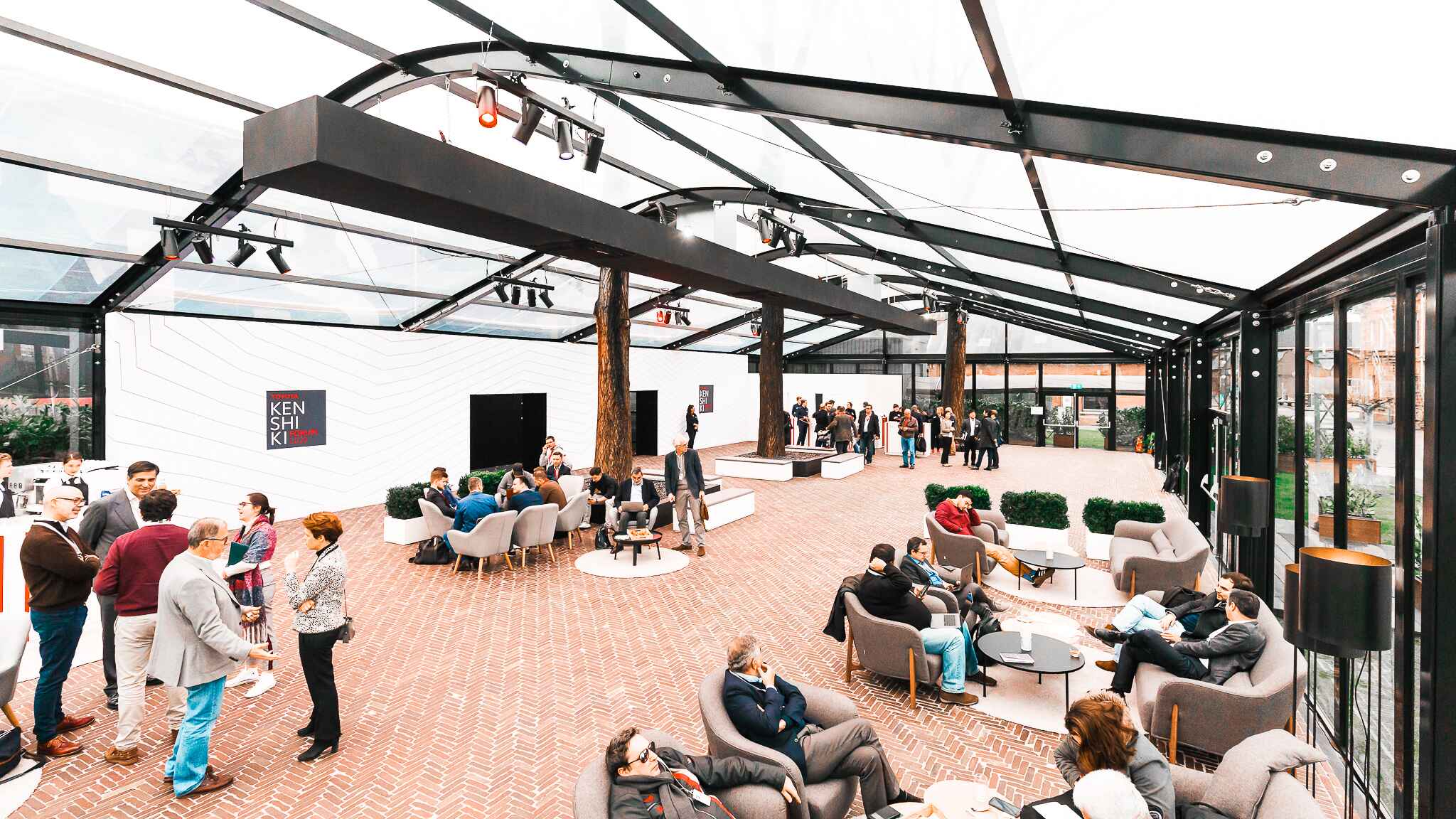 The Glass Pavilion - lounge setting 2-1